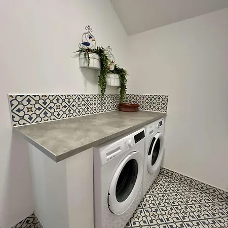 Michel Renovee A Royan, Proche Plages - Fr-1-494-215 Royan